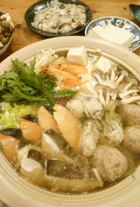 寄せ鍋→キムチ鍋★肉と魚介の共演でコク旨
