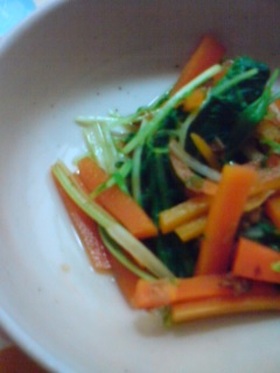 簡単スピードおかず♪水菜と人参の煮びたし