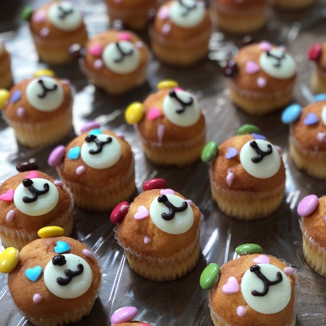 簡単 市販のカップケーキで作るクマちゃん レシピ 作り方 By ミポミポミッポ クックパッド 簡単おいしいみんなのレシピが356万品