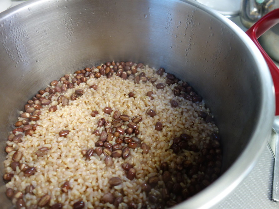 モチモチ小豆玄米ご飯の画像