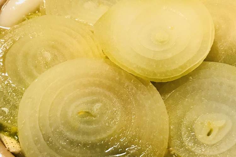 日々の野菜鍋 輪切りオニオンの鶏野菜鍋 レシピ 作り方 By Bistromiti クックパッド