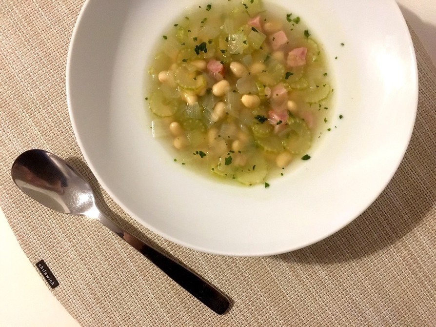 糖質制限  野菜と大豆の食べるスープの画像