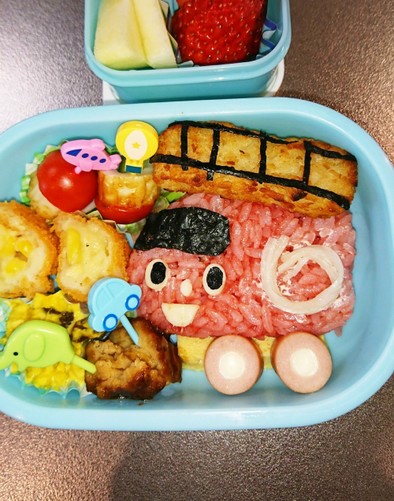 はたらくくるま 消防車  幼稚園のお弁当の写真