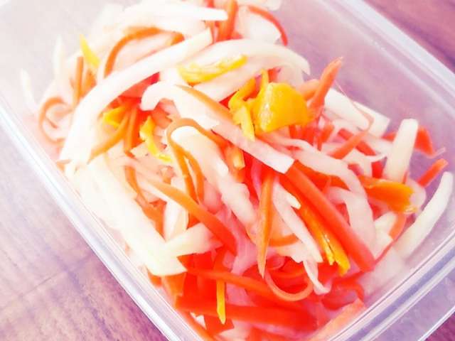 大根 と 人参 の な ます