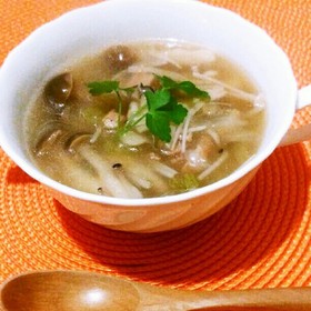 キノコと生姜のコトコトスープ♪