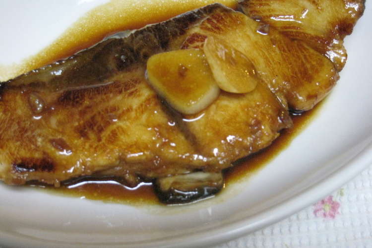 ぶりのにんにく風味 照り焼き レシピ 作り方 By ゆりんこ3 クックパッド 簡単おいしいみんなのレシピが361万品