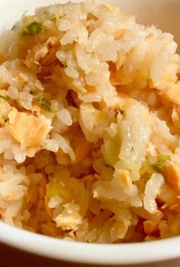 白菜と鮭の炊き込みご飯(幼児食/冷凍可)