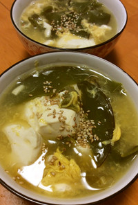 めかぶと豆腐の酸辣湯スープ