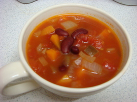 野菜ウマミたっぷりいんげん豆トマトスープ