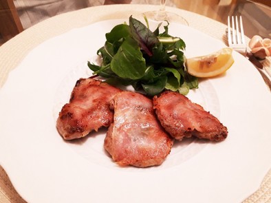豚フィレ肉のサルティンボッカの写真