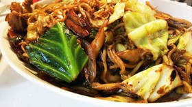 シャキシャキ野菜が美味しいソース焼きそば
