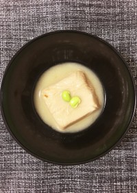 焼き胡麻豆腐の白味噌仕立て