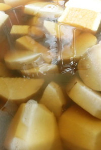 海老芋（えびいも）鍋　うどん入り