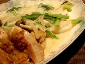 かぶとチキンのクリームソースがけ