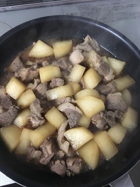 猪肉と大根の煮物