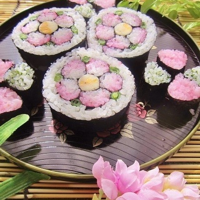 ひな祭りやお祝いに 桃の飾り巻き寿司 レシピ 作り方 By Shokenママ クックパッド 簡単おいしいみんなのレシピが375万品
