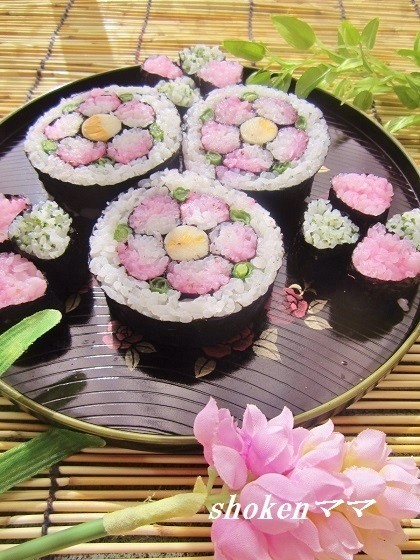 ひな祭りやお祝いに✿桃の飾り巻き寿司✿の画像