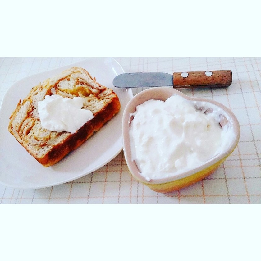 サワークリームルバーブスクエアのレシピ