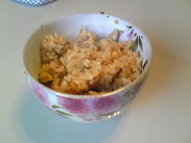 炊飯器に入れるだけ!ツナの炊き込みご飯