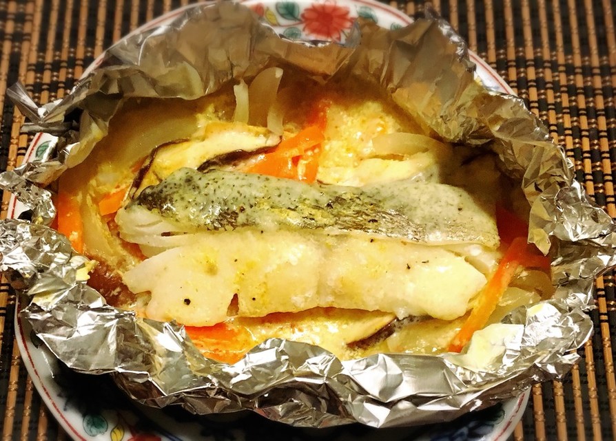 鱈のカレーマヨチーズホイル焼きの画像