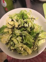 秒で!居酒屋やみつきキャベツの写真