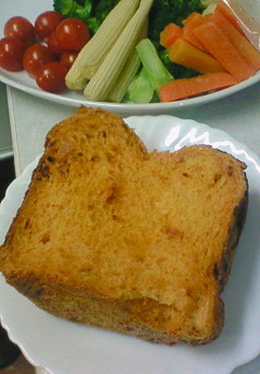 トマトサラミの食パン（HB)の画像