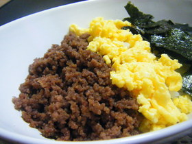 お弁当にも大活躍☆三色ご飯