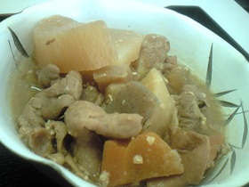 煮込むほど美味しい◎モツ煮