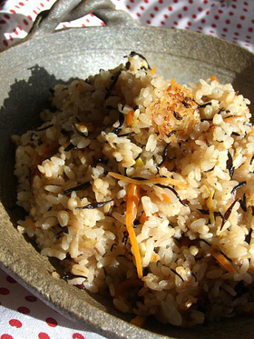 十六雑穀入り☆ひじきの炊き込みご飯