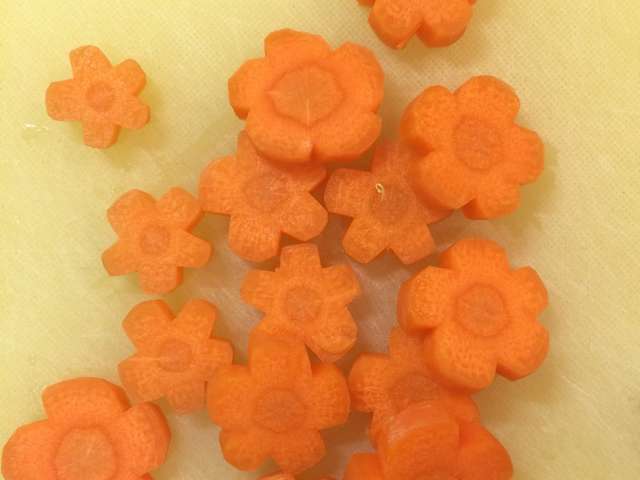すべての美しい花の画像 ベスト50 人参 花形 切り方