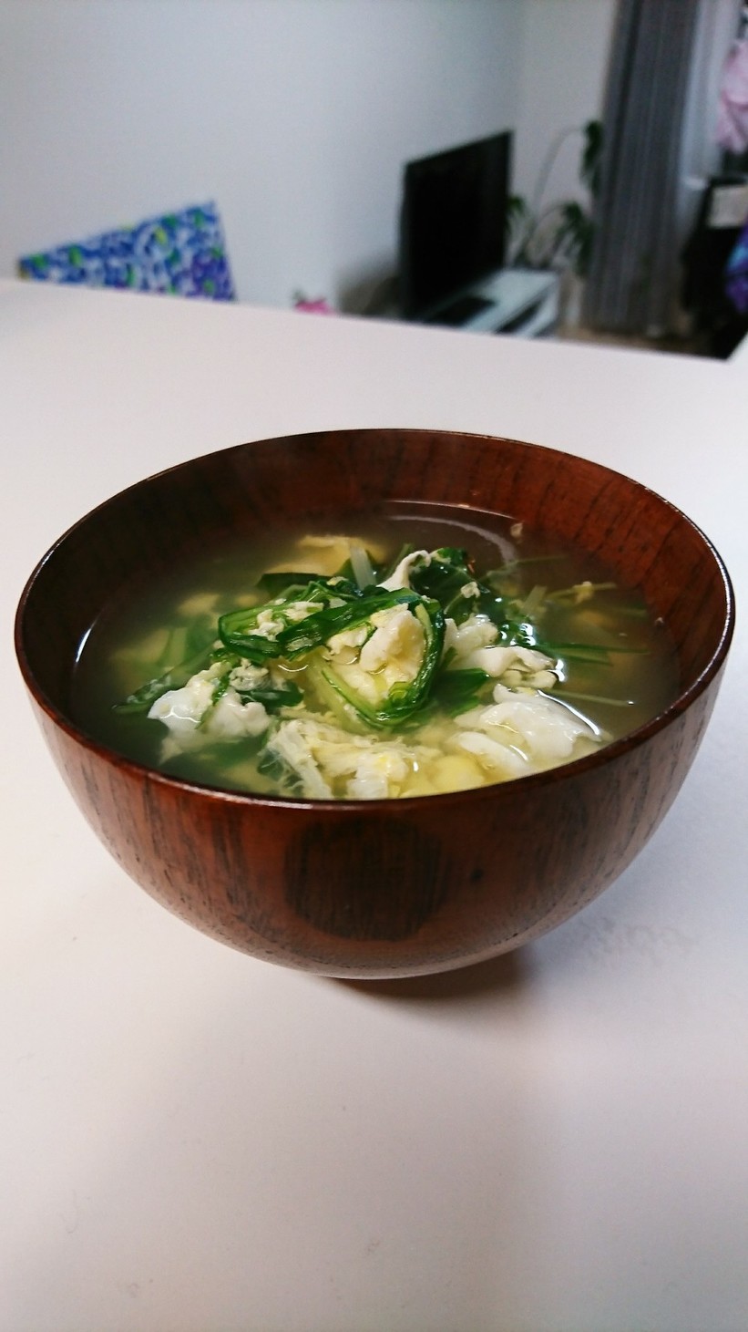 水菜と貝割れのふわふわ卵スープの画像