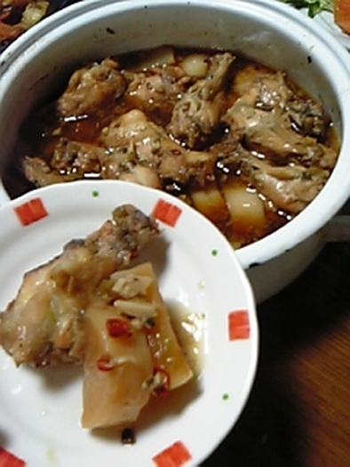 大根と鶏手羽元のピリ辛煮の写真