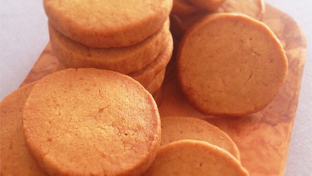 簡単 サクサク クッキー 卵黄のみ レシピ 作り方 By レタスれたす クックパッド 簡単おいしいみんなのレシピが354万品