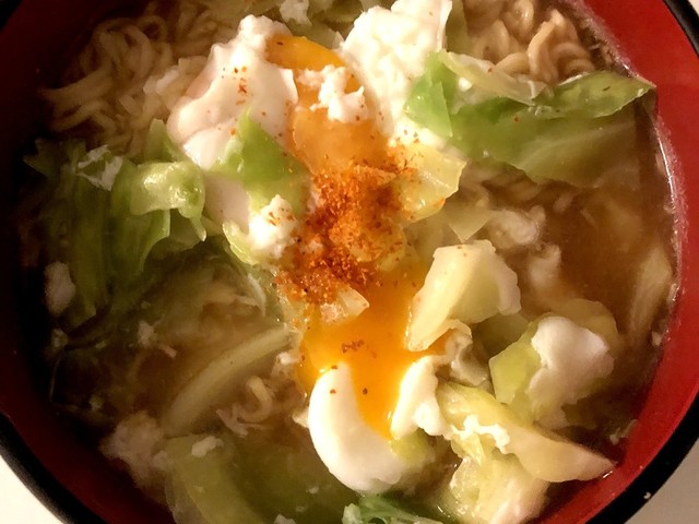 サッポロ一番味噌ラーメン キャベツ卵入り レシピ 作り方 By ゆかりりりー クックパッド 簡単おいしいみんなのレシピが356万品