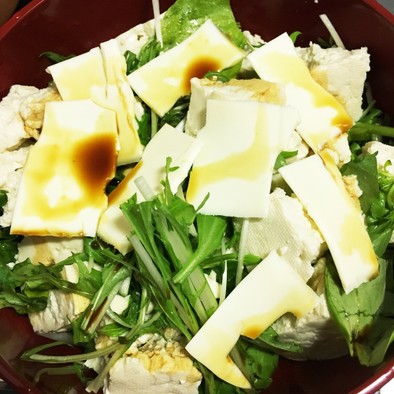 簡単！豆腐と水菜のチーズサラダの写真