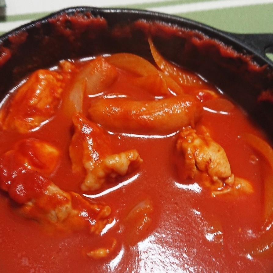 鶏肉のトマト煮込み（ダッチオーブン）の画像