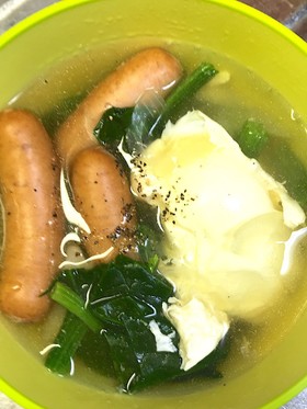 簡単美味しい卵ソーセージのコンソメスープ