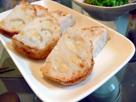 食感が面白い!レンコンの海老芋挟み揚げ