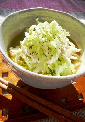 あっさりレタスの艶うどん