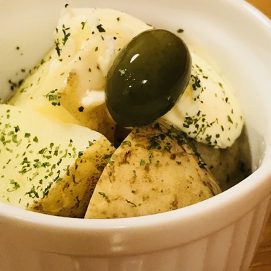 【ココット】塩漬けオリーブ＆ポテトサラダの写真