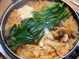ぶたとキムチde自分味チゲ鍋