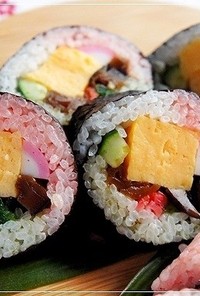 ひな祭りカラー❀三色太巻き寿司