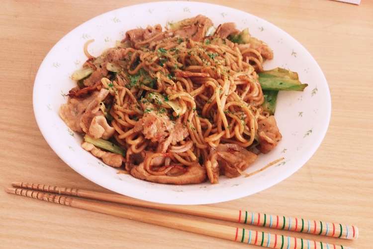 相性抜群 豚バラ肉のソース焼きそば レシピ 作り方 By メガネの日常 クックパッド