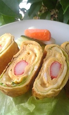 お弁当に彩り☆サラダ巻き風卵焼き