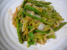 白菜とアスパラのたらこ炒め