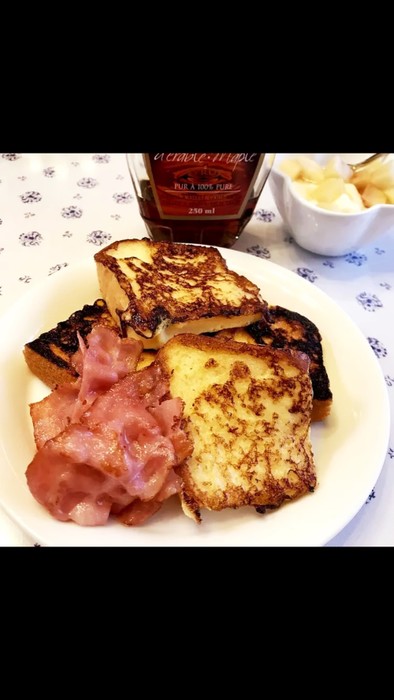 カナダの朝食☆メープルフレンチトーストの写真
