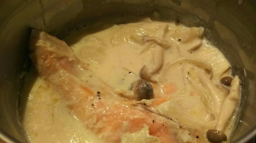 乳製品なし☆鮭のヘルシー豆乳鍋の画像