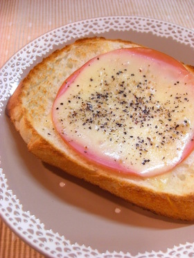 ✿スパイシー☆ハムチーズトースト✿