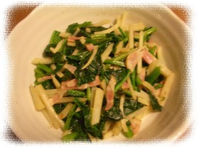 じゃがいも・ほうれん草・ベーコンの炒め物