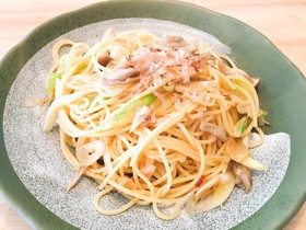 春の長葱ときのこのパスタ